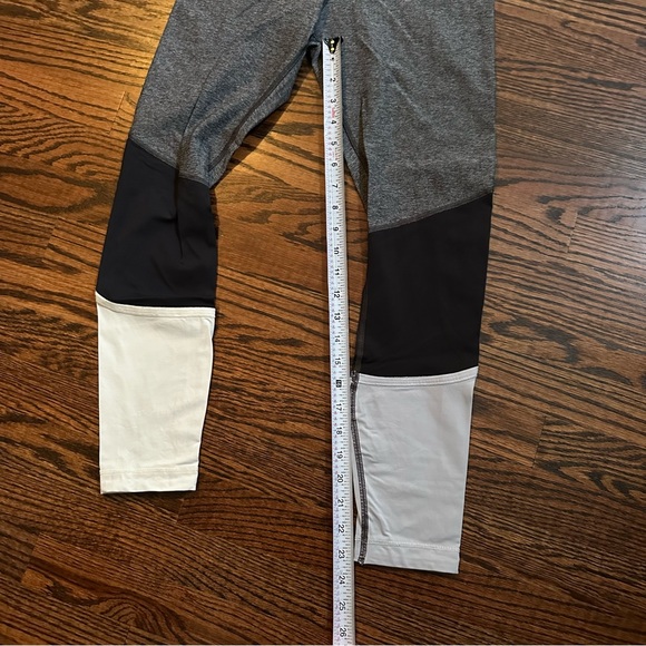 Lululemon Leggings - grey - Picture 3 of 7